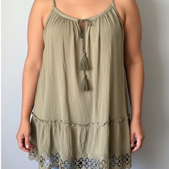 Love & Legend Olive Green Sleeveless Tiered Top w/ Lace Hem & Tassels | Size 20 - Picture 2 of 15